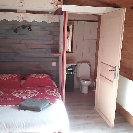 Bed and Breakfast L'Arberc Rigaud Екстер'єр фото